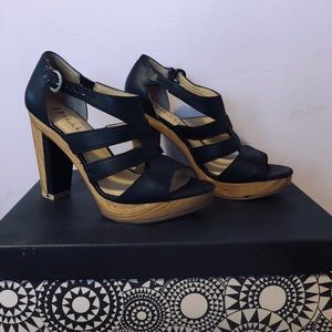 N by Nicole Miller - Black/Wood - Size 7